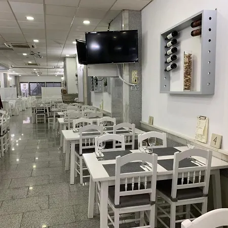 El Emigrante 2* 도스헤르마나스