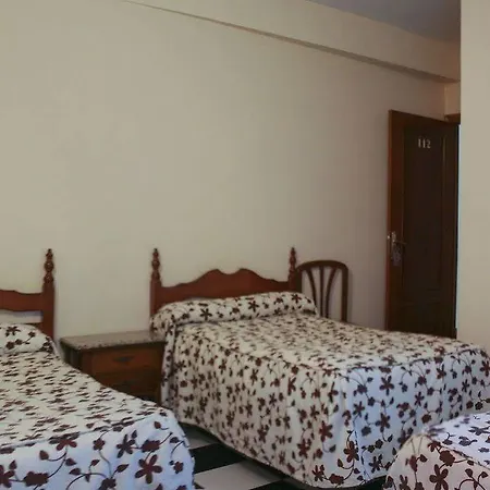 El Emigrante Guest house 2*