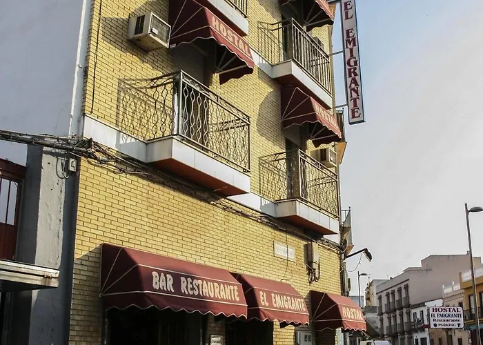 El Emigrante Konukevi Dos Hermanas