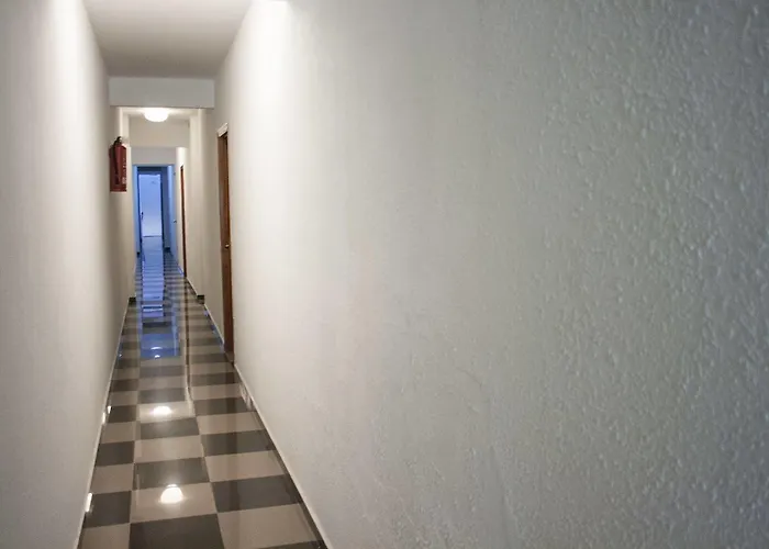 El Emigrante 2* Dos Hermanas