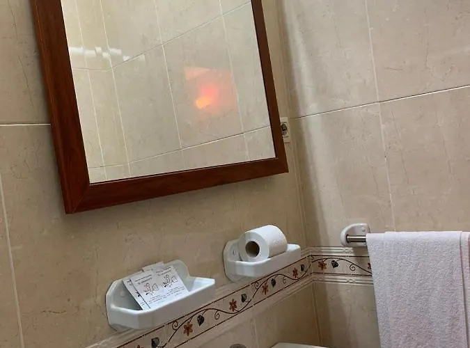 Konukevi El Emigrante